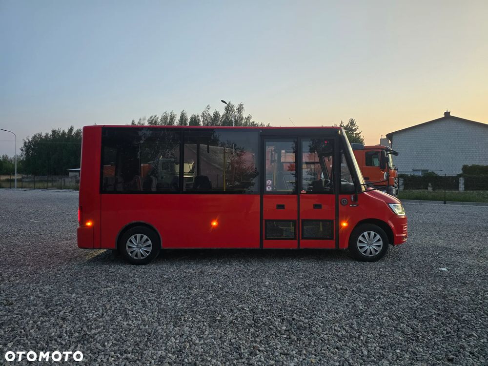 Volkswagen T6/Mikrobus/Bus szkolny/Kat B 8+1 - 9