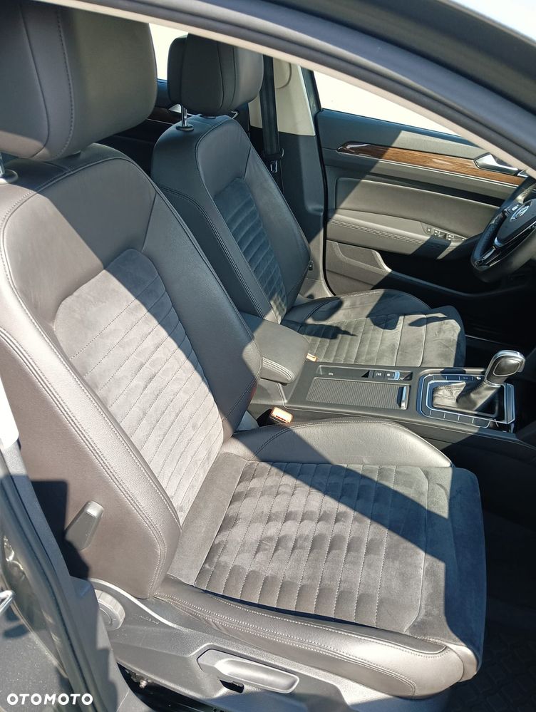 Volkswagen Passat 2.0 TDI SCR DSG Highline - 25