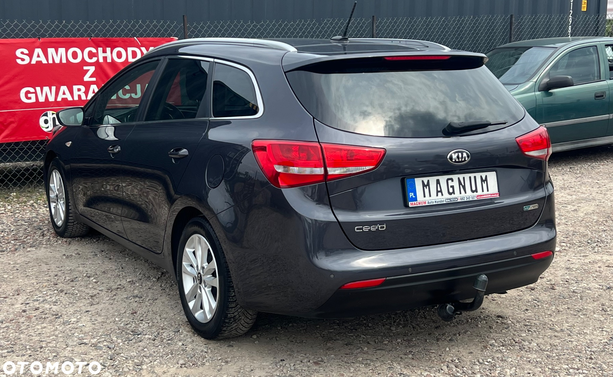 Kia Ceed - 37