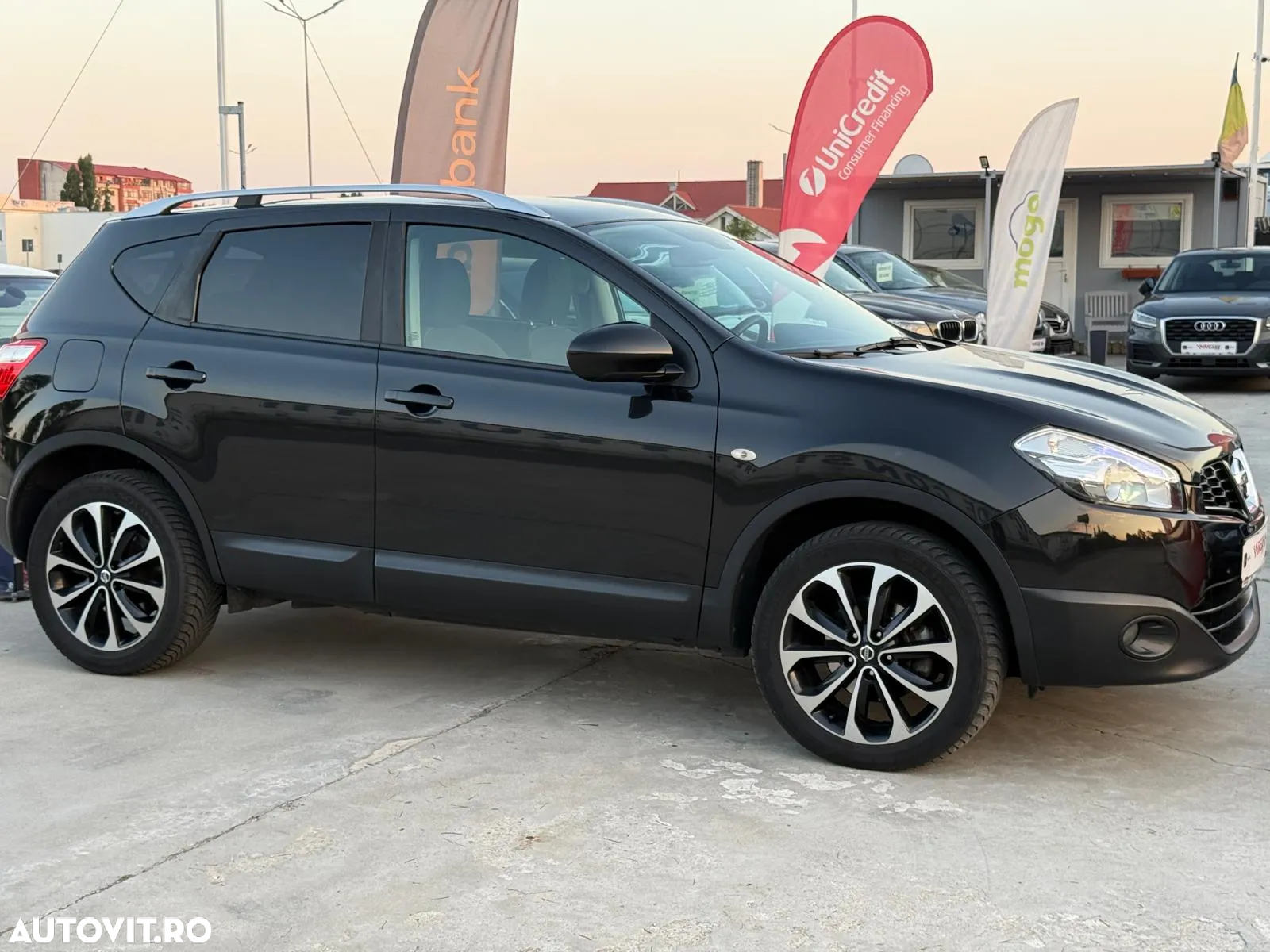 Nissan Qashqai 2.0 dCi DPF 4x4 Aut tekna - 35