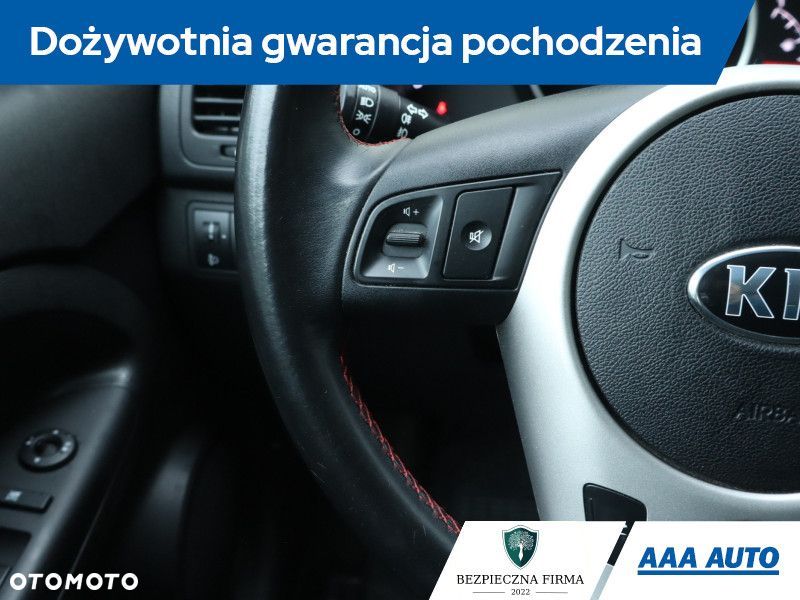 Kia Venga - 21