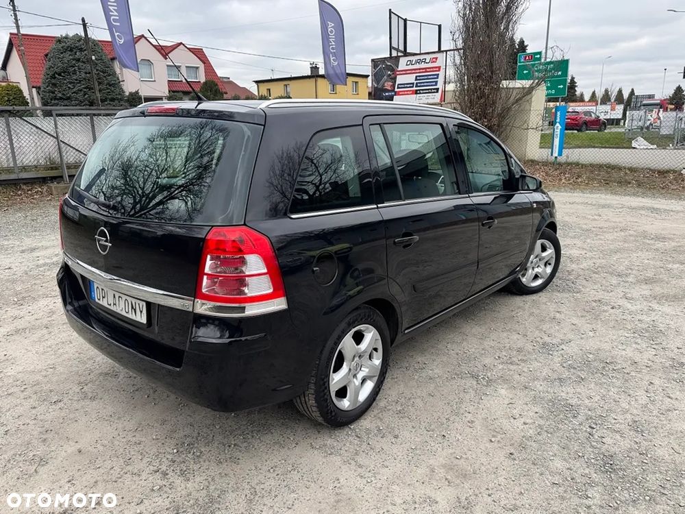 Opel Zafira - 11