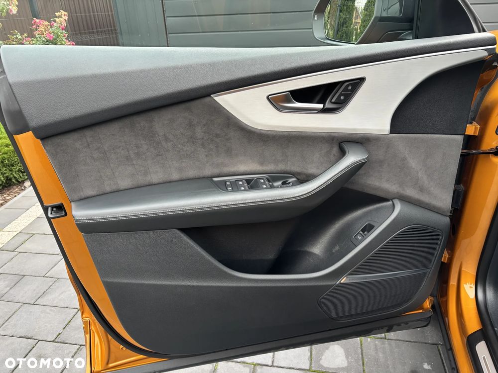 Audi Q8 - 10