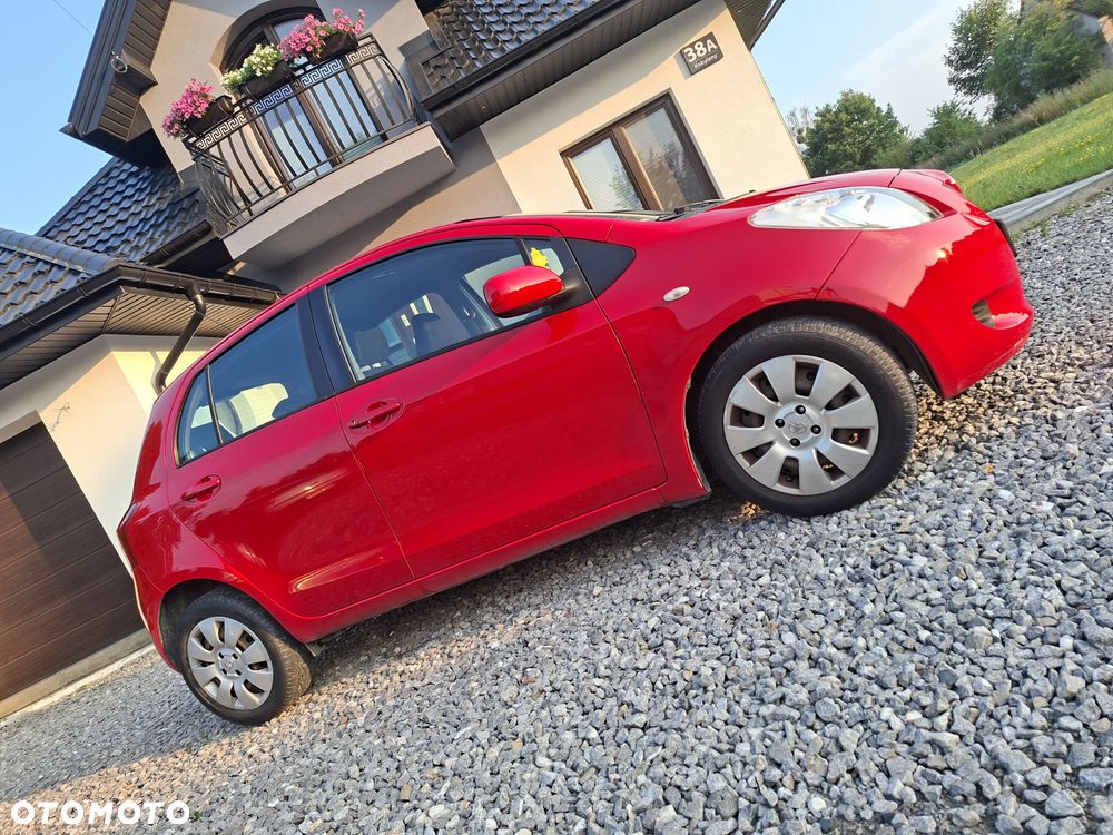 Toyota Yaris - 2