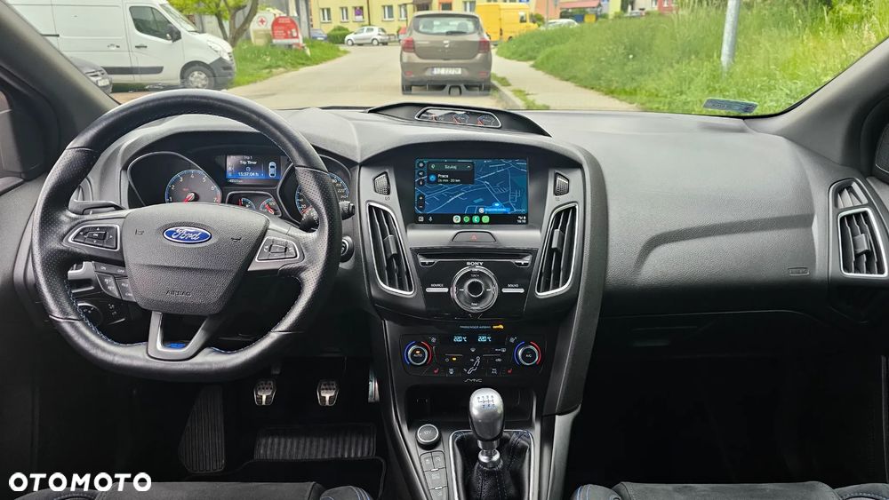 Ford Focus 2.3 EcoBoost RS - 12