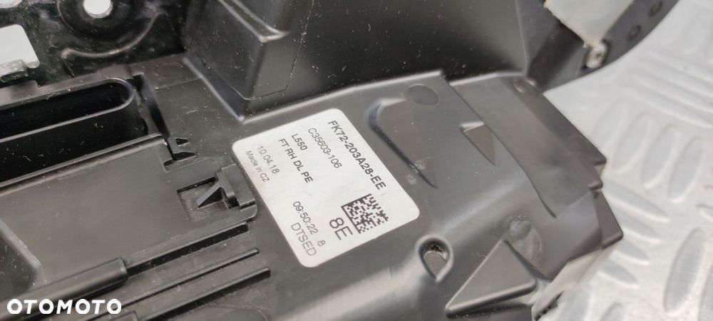 rygiel zamek drzwi prawy prawych przednich LAND ROVER DISCOVERY SPORT L550 - 4