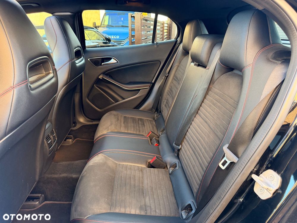 Mercedes-Benz GLA 200 (CDI) d 7G-DCT AMG Line - 10