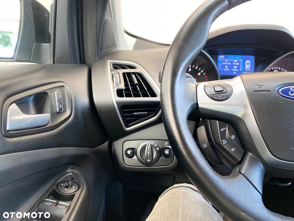 Ford Kuga 2.0 TDCi 4x4 Titanium - 22