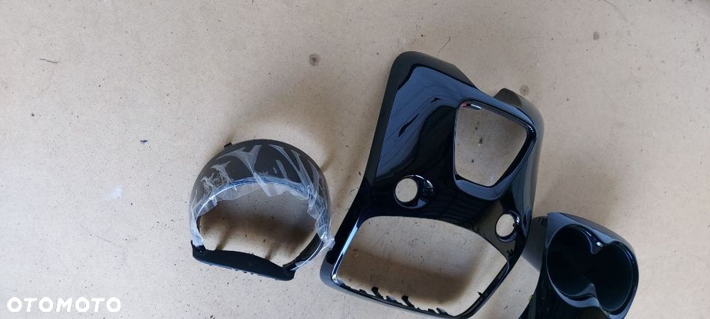 Dekory ozdobne czarne Peugeot 108 C1 Aygo - 2