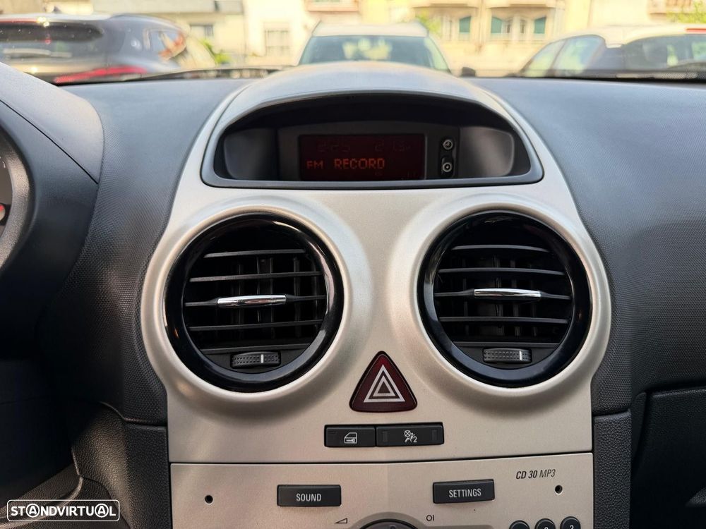 Opel Corsa 1.2 Enjoy Easytronic - 25