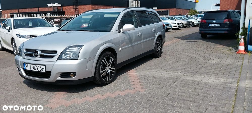 Opel Vectra 2.2 Caravan - 1