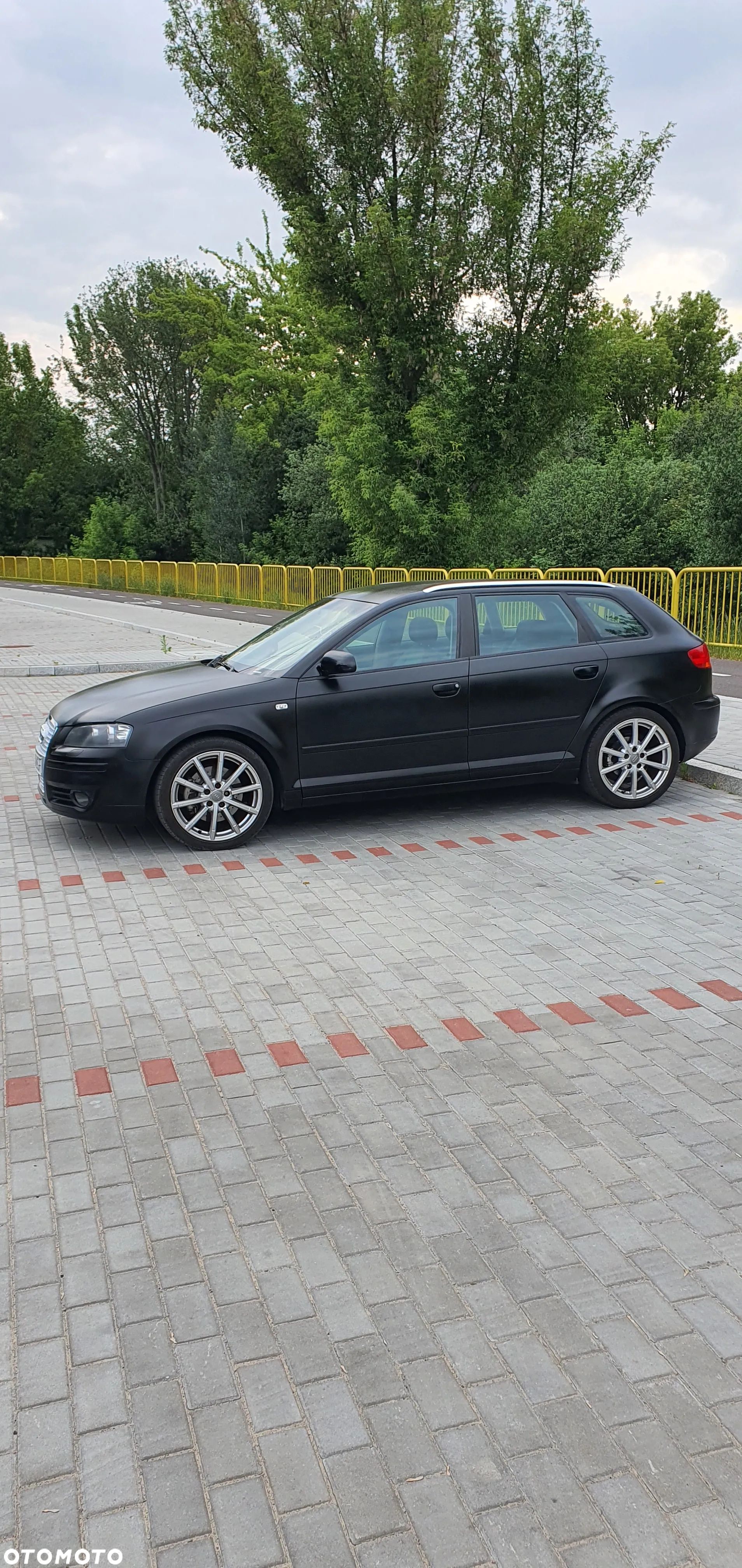 Audi A3 2.0 TFSI Sportback S tronic Ambiente - 1