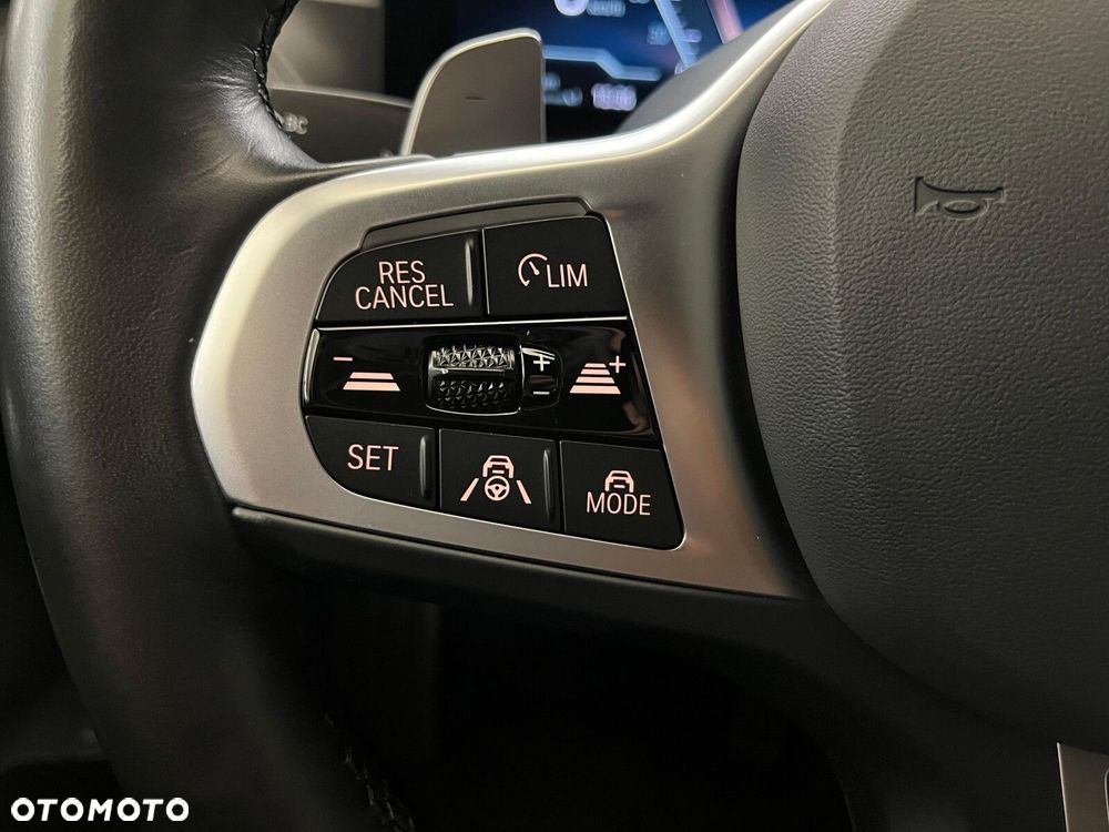 BMW Seria 3 320d xDrive mHEV M Sport - 24