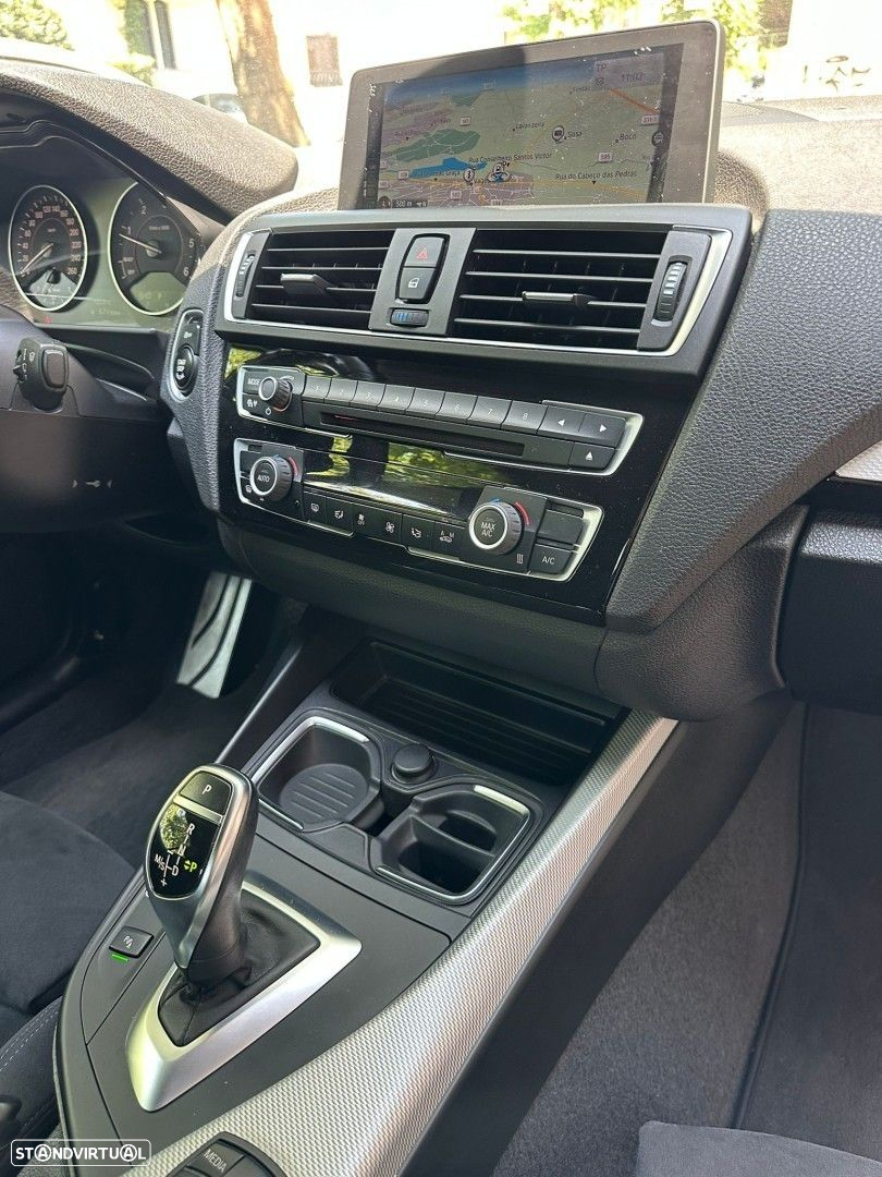 BMW 220 d Cabrio Pack M Auto - 10