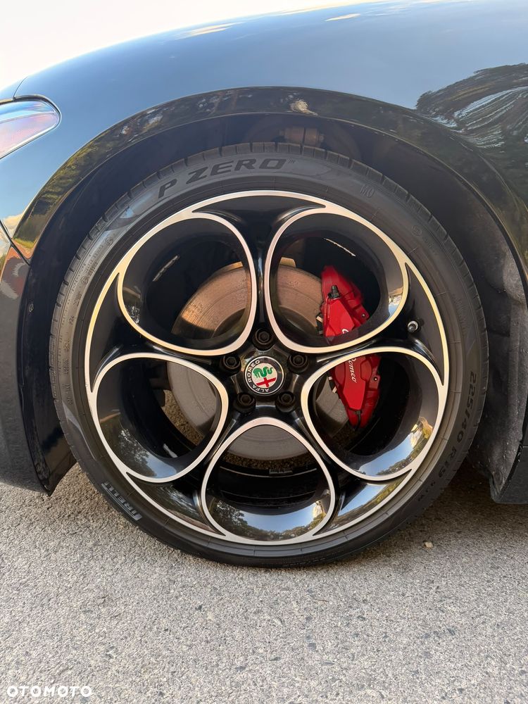 Alfa Romeo Stelvio 2.0 Turbo 16V AT8-Q4 Ti - 20