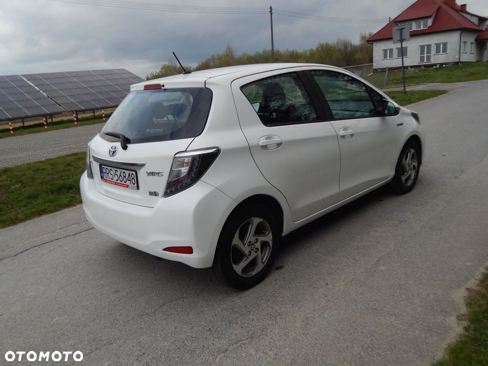 Toyota Yaris Hybrid 100 Life - 7