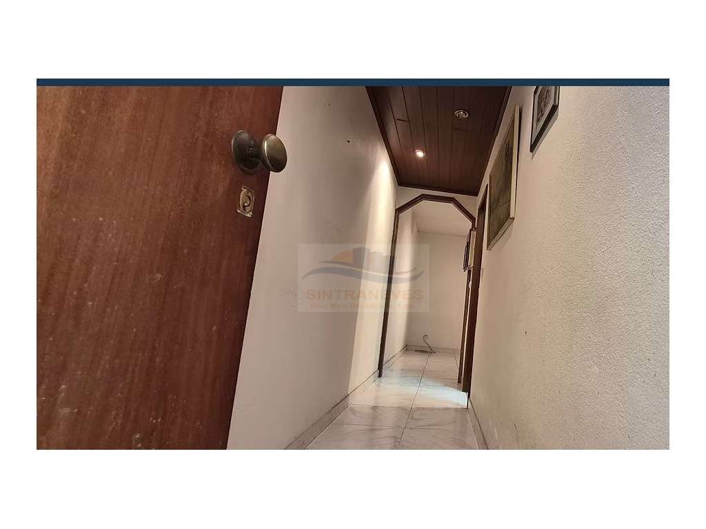 Apto T1 em RC com boas áreas em zona habitacional no centro de Massamá - Grande imagem: 5/9