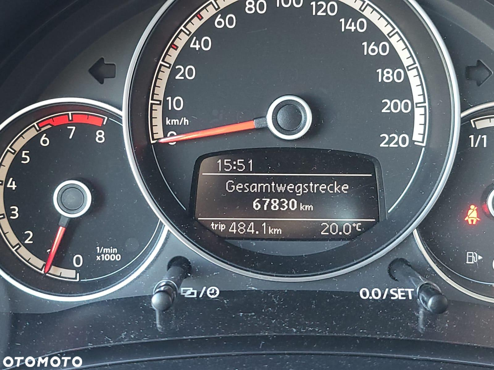 Volkswagen up! 1.0 move - 10