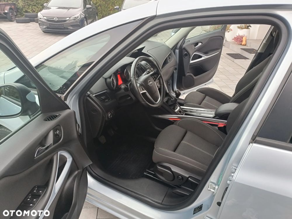 Opel Zafira - 17