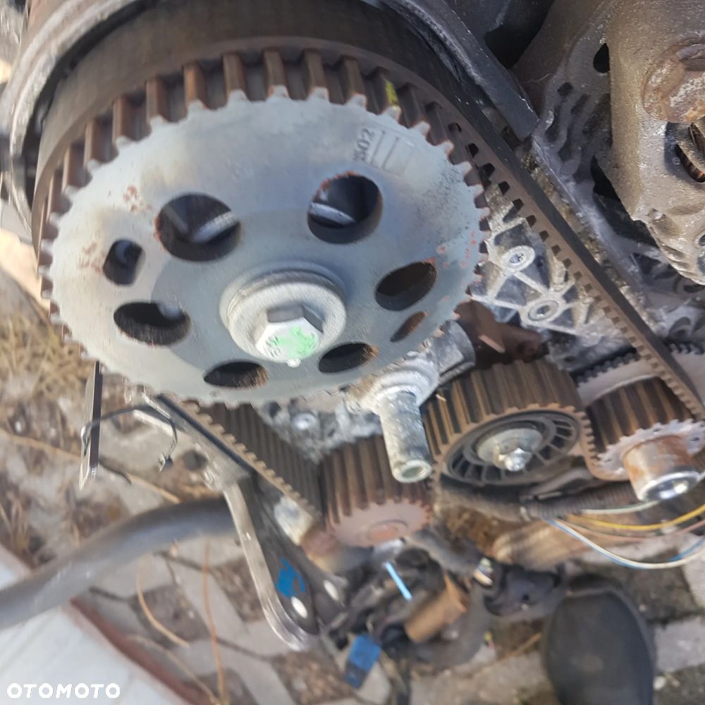 silnik motor wał głowica blok tłoki foks lombardini lgw 523 mpi AIXAM 500-5  Aixam A.751  Aixam Crossline L  Aixam Roadline  Aixam Scouty Gt  Aixam Minivan 500-5  Belier Divane  Belier Docker  belier Opale  Belier Vx  Chatenet Barooder  Chatenet Ch26  Chatenet Speedino  Microcar MC 1 / 2  Microcar M Go 1 / 2  Microcar M-GO 3 / 4  Microcar M8  Ligier XTOO  Ligier IXO - 4