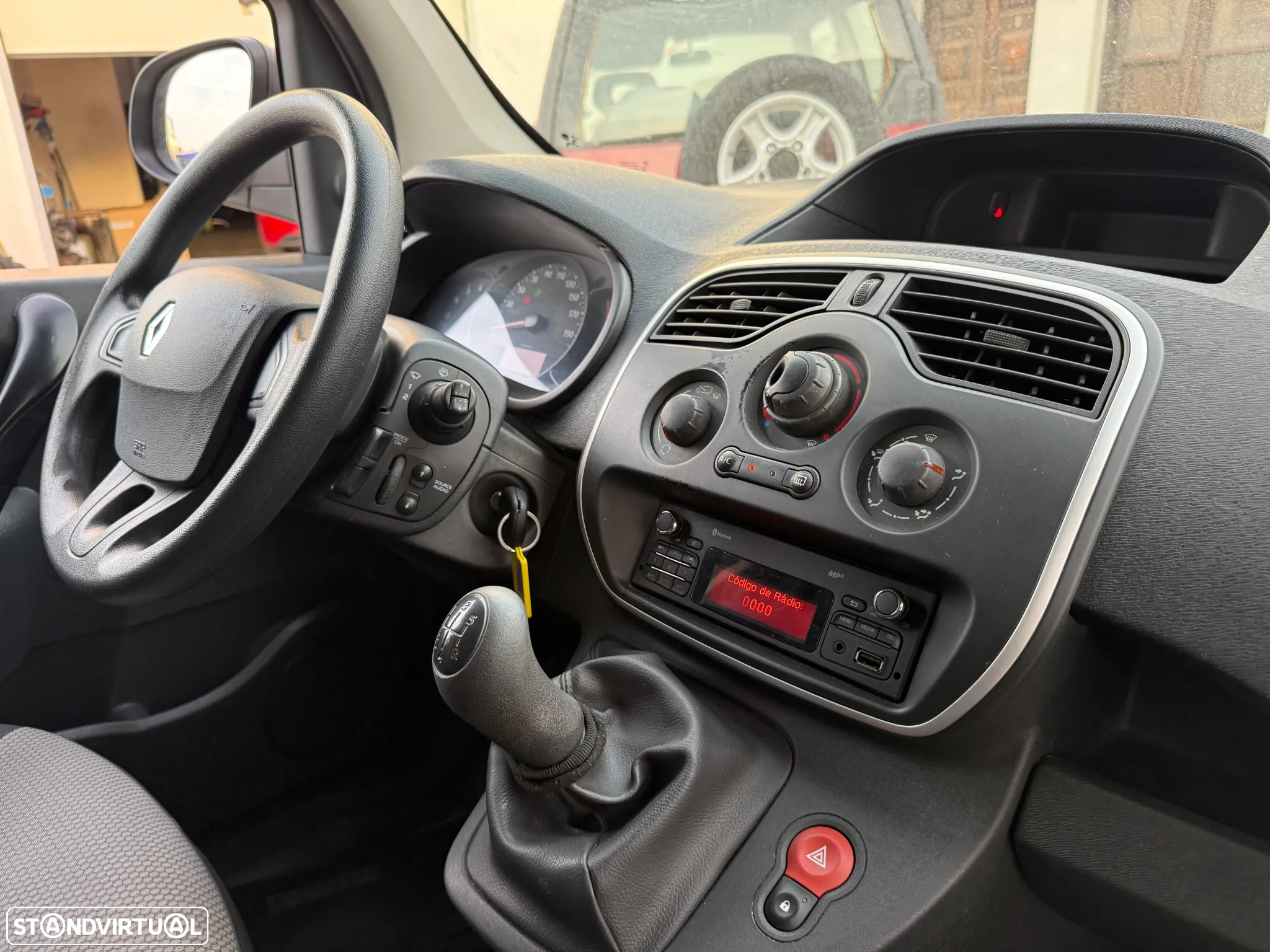 Renault 1.5 DCI 75HP ENERGY S/S BUSINESS 3L - 23