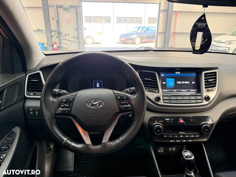 Hyundai Tucson blue 1.7 CRDi 2WD Style - 14