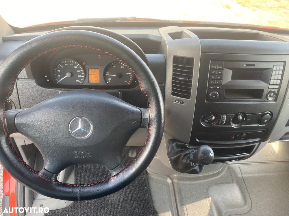 Mercedes-Benz Sprinter - 9