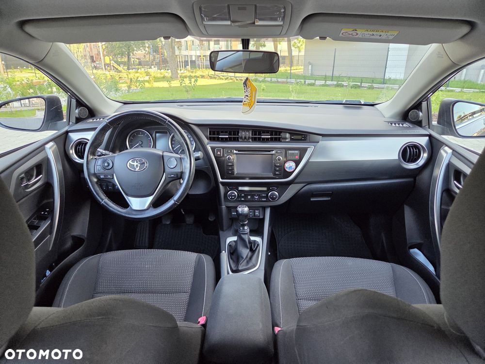 Toyota Auris - 6