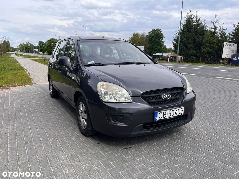 Kia Carens 2.0 CVVT LX - 1