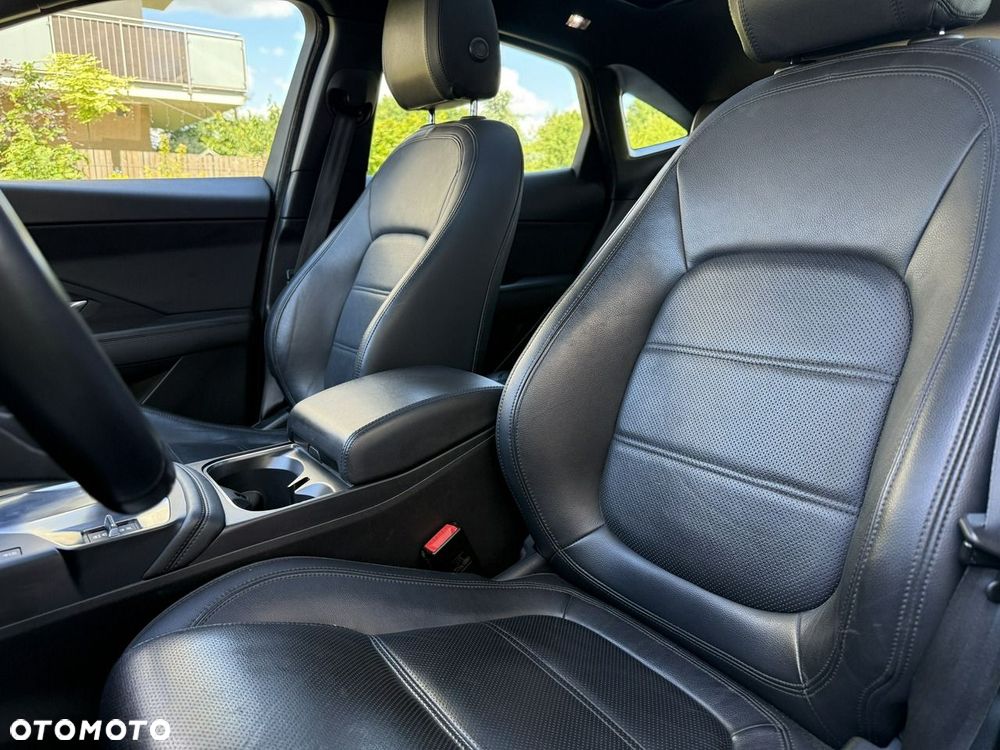 Jaguar E-Pace 2.0 i4P AWD R-Dynamic S - 23