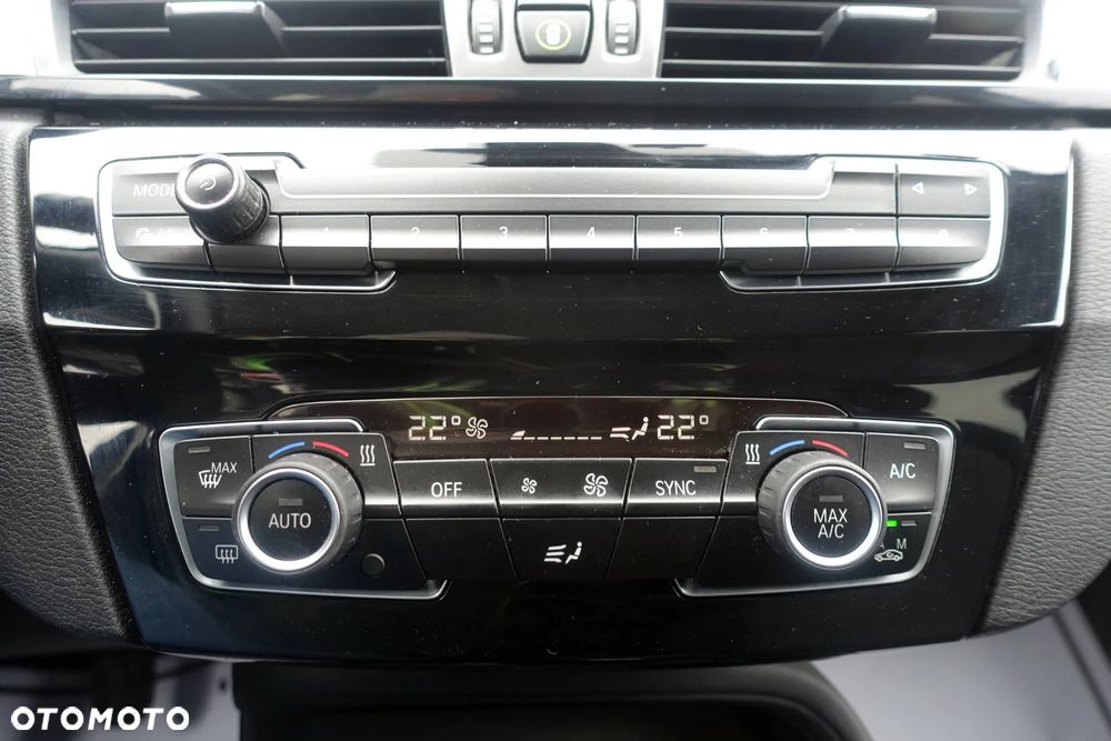 BMW X1 xDrive18d - 23