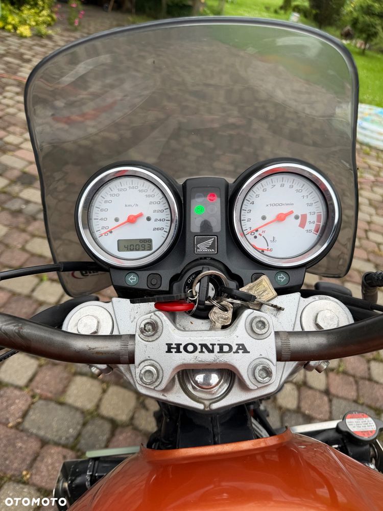Honda Hornet - 8