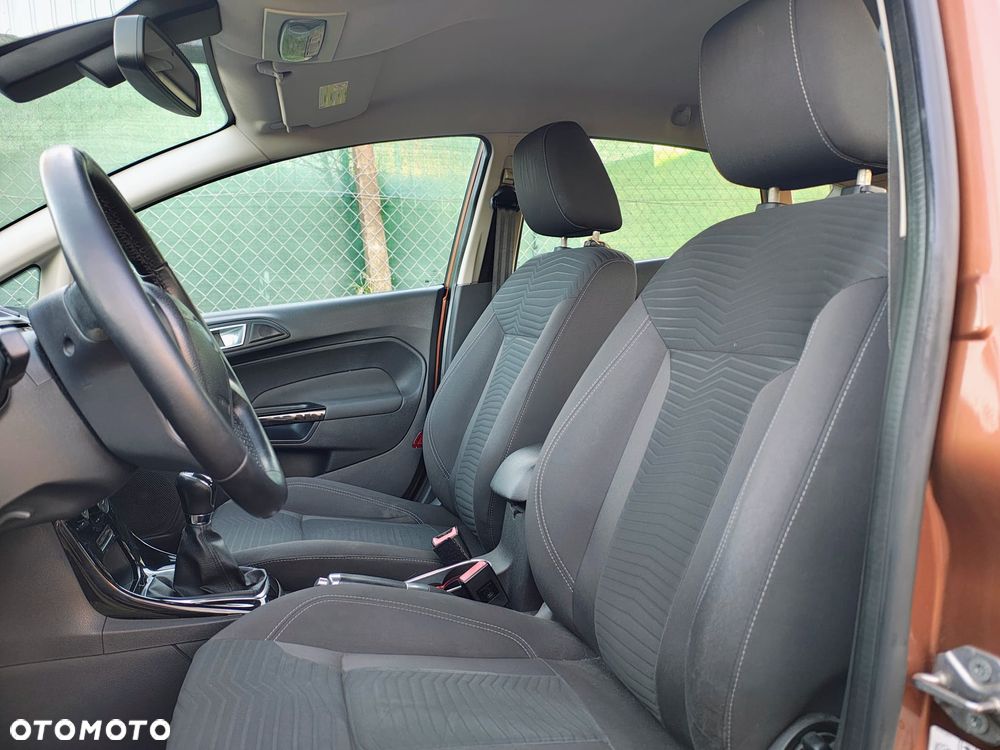 Ford Fiesta 1.5 TDCi Champions Edition - 9