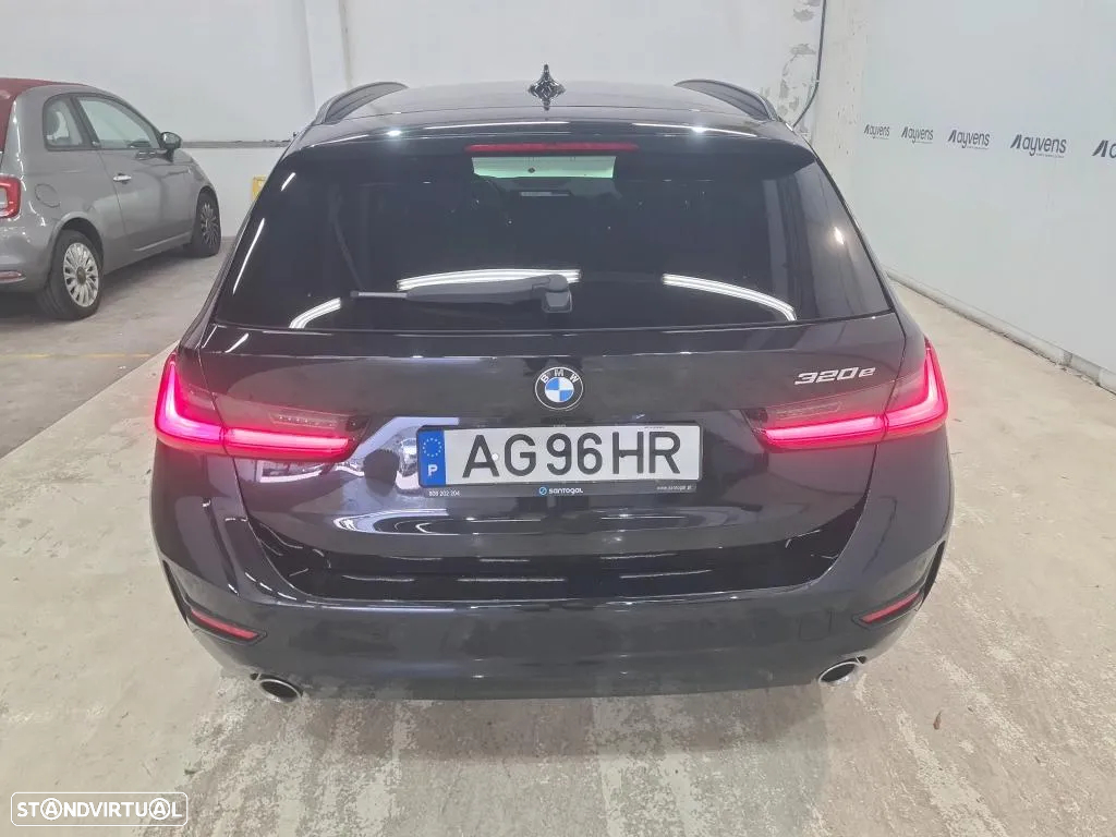 BMW 320 e Touring Corporate Edition Auto - 6