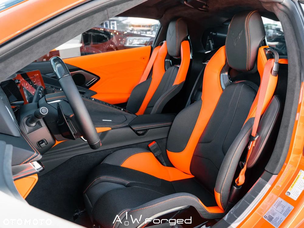 Chevrolet Corvette - 19