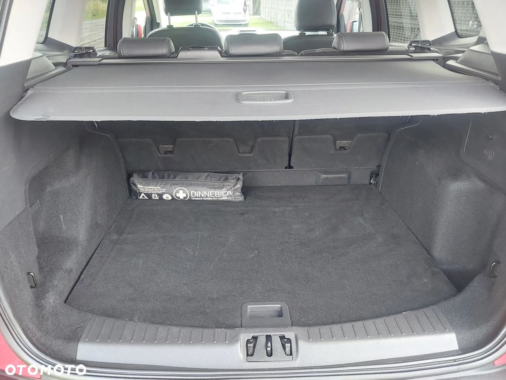 Ford Kuga 1.5 EcoBoost 2x4 Titanium - 25