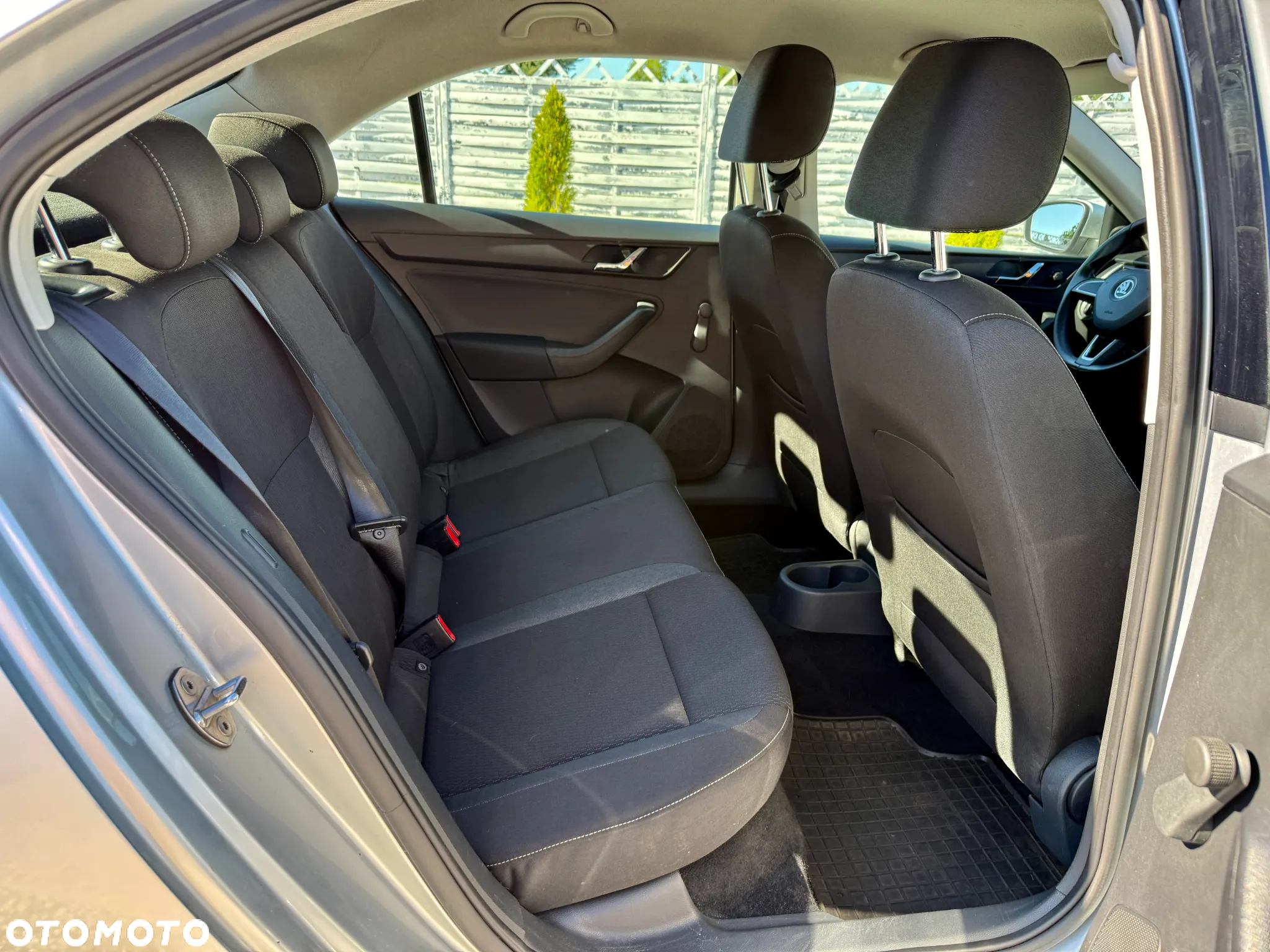 Skoda RAPID 1.2 TSI Edition - 16