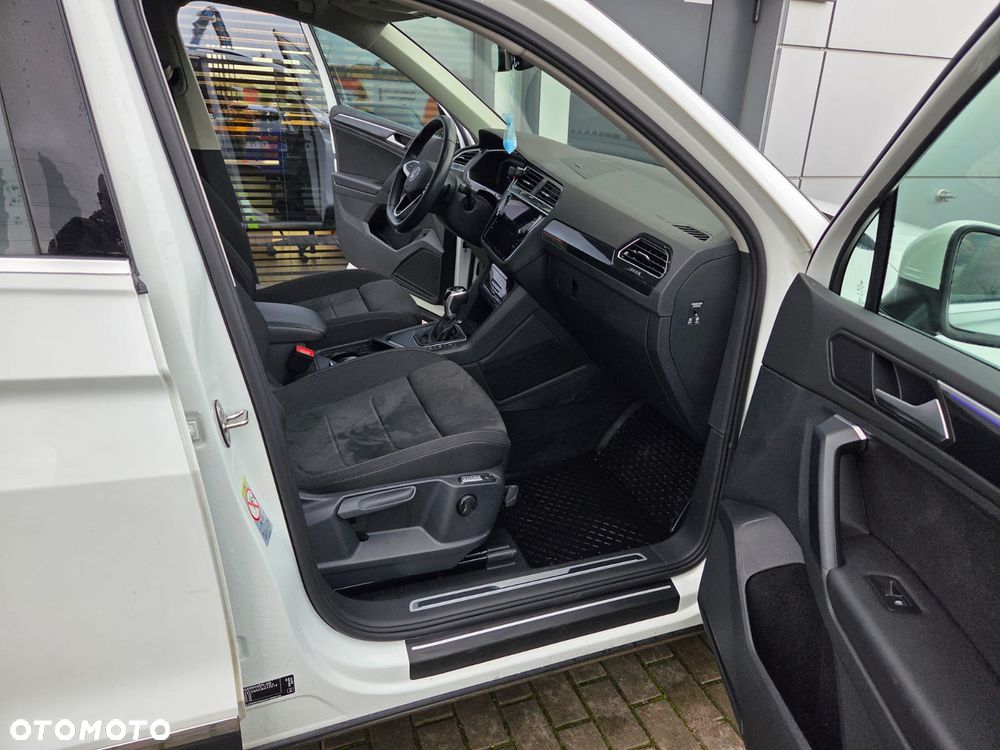 Volkswagen Tiguan 2.0 TDI SCR Elegance DSG - 30