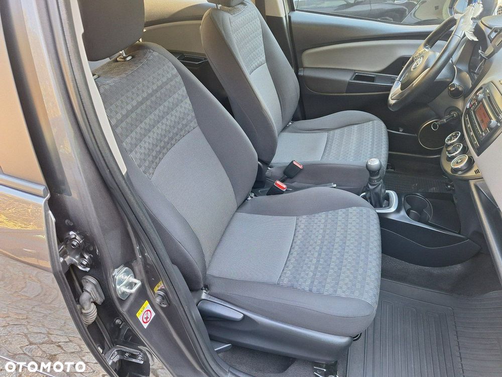 Toyota Yaris - 17