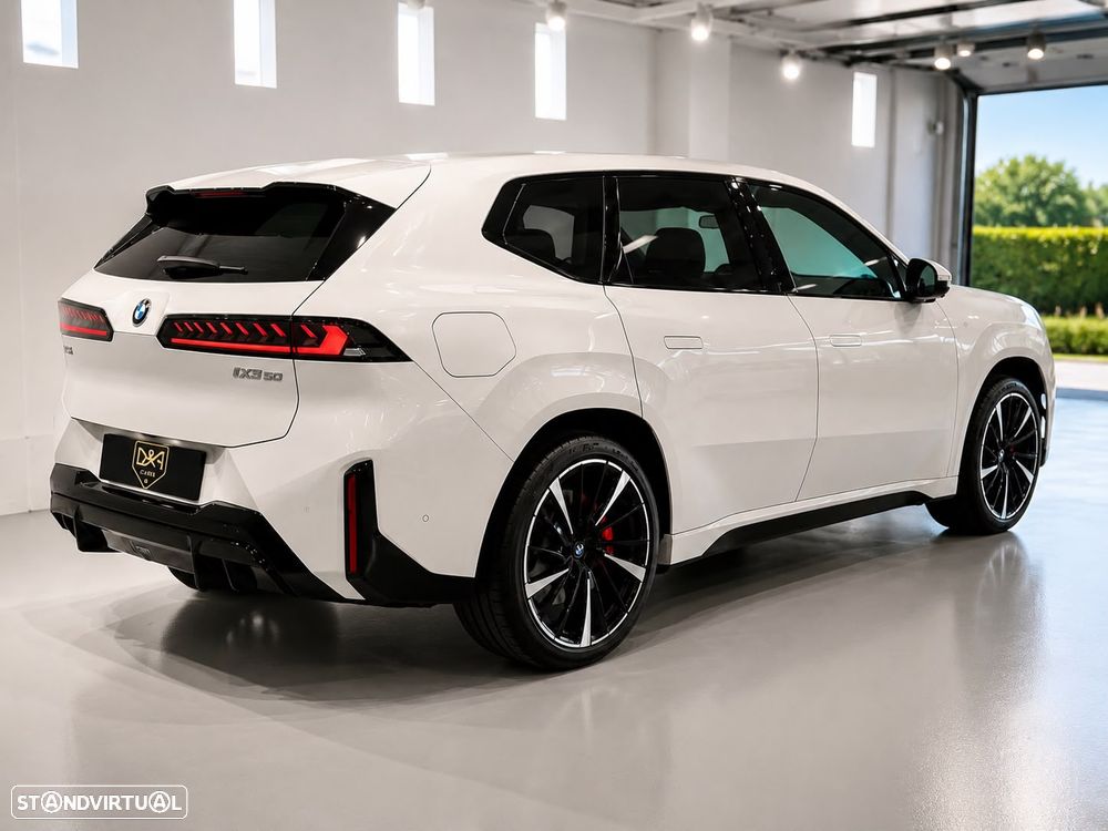 BMW iX3 50 xDrive Pack Desportivo M Pro — fotografia 3