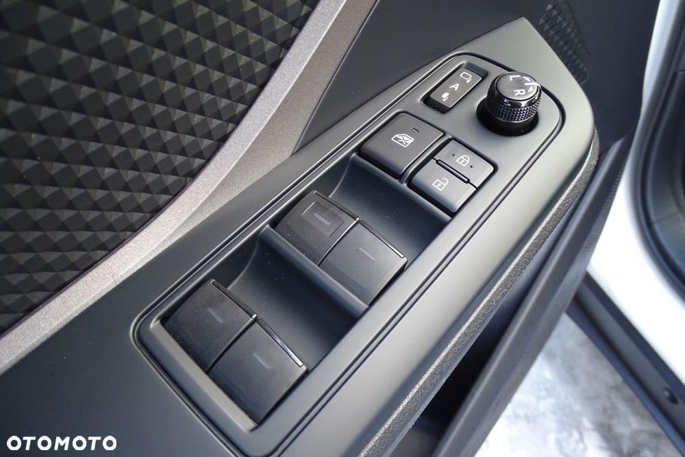 Toyota C-HR Business-Edition - 20