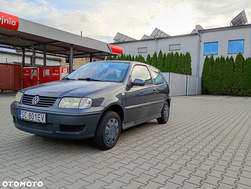 Volkswagen Polo - 1
