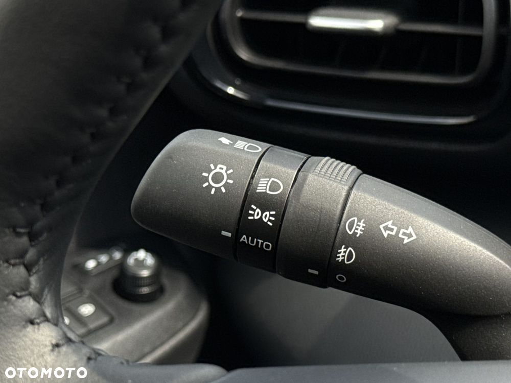 Toyota Yaris Hybrid 1.5 Executive - 20