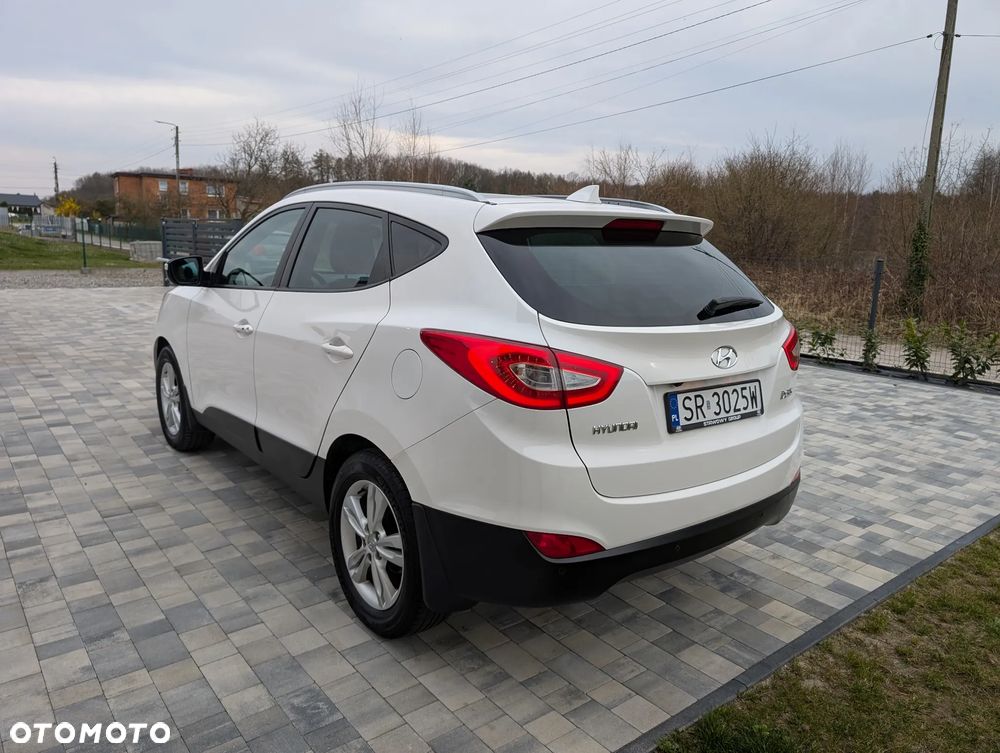 Hyundai ix35 1.7 CRDi Premium 2WD - 18