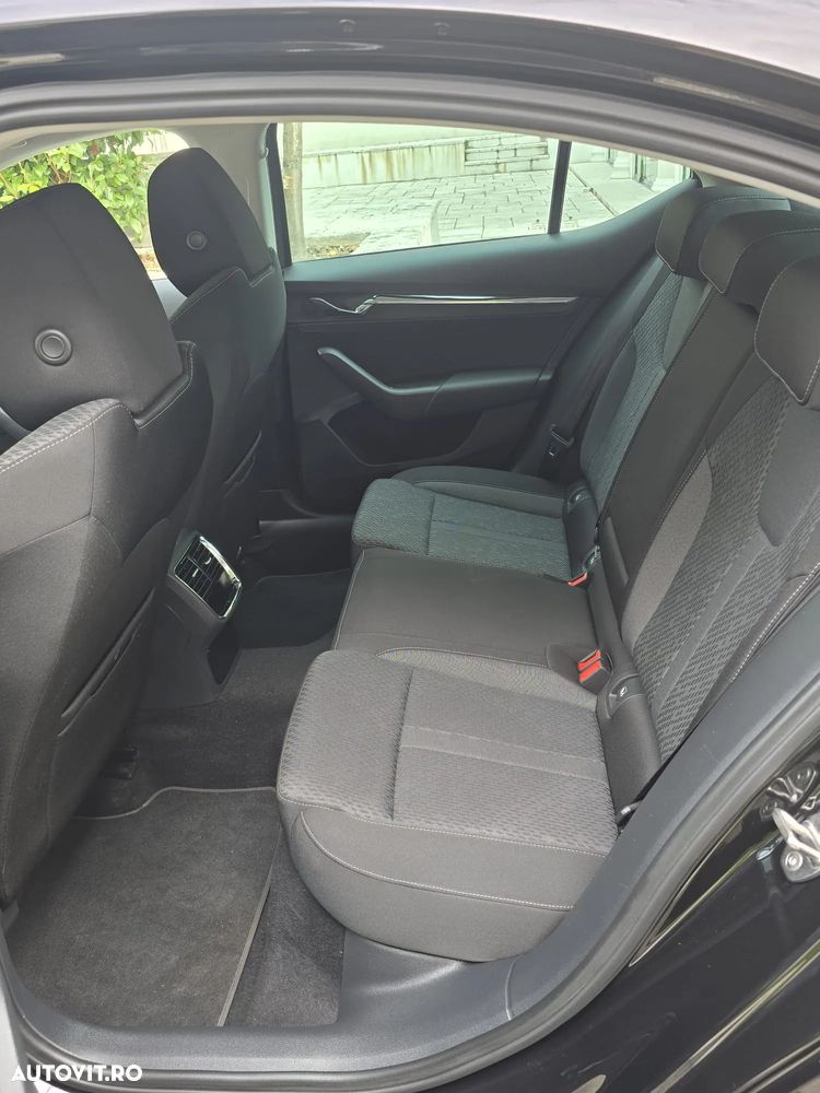 Skoda Octavia 1.4 TSI iV DSG Style - 8