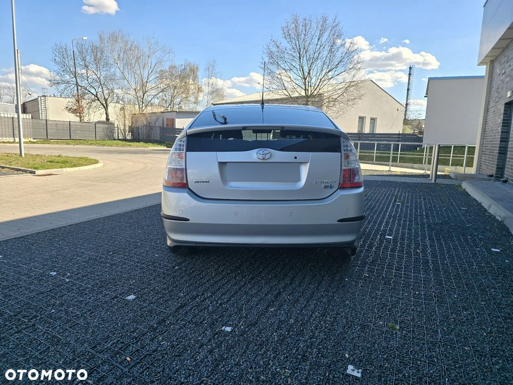 Toyota Prius 1.5 VVT-i Sol (nav) - 5