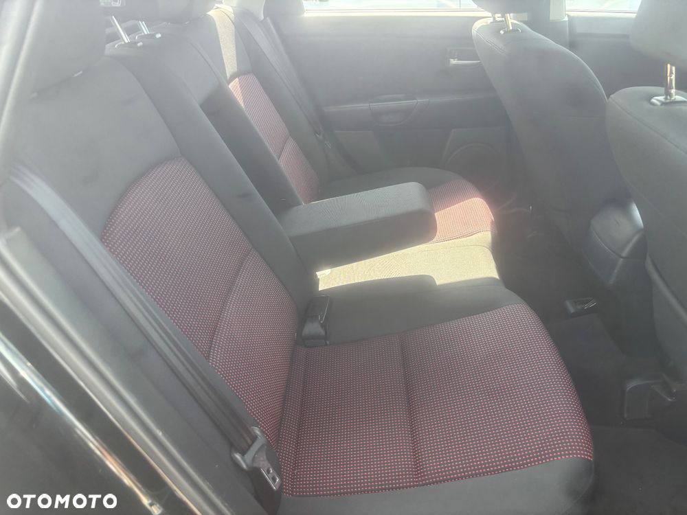 Mazda 3 1.6 Sport Active - 17