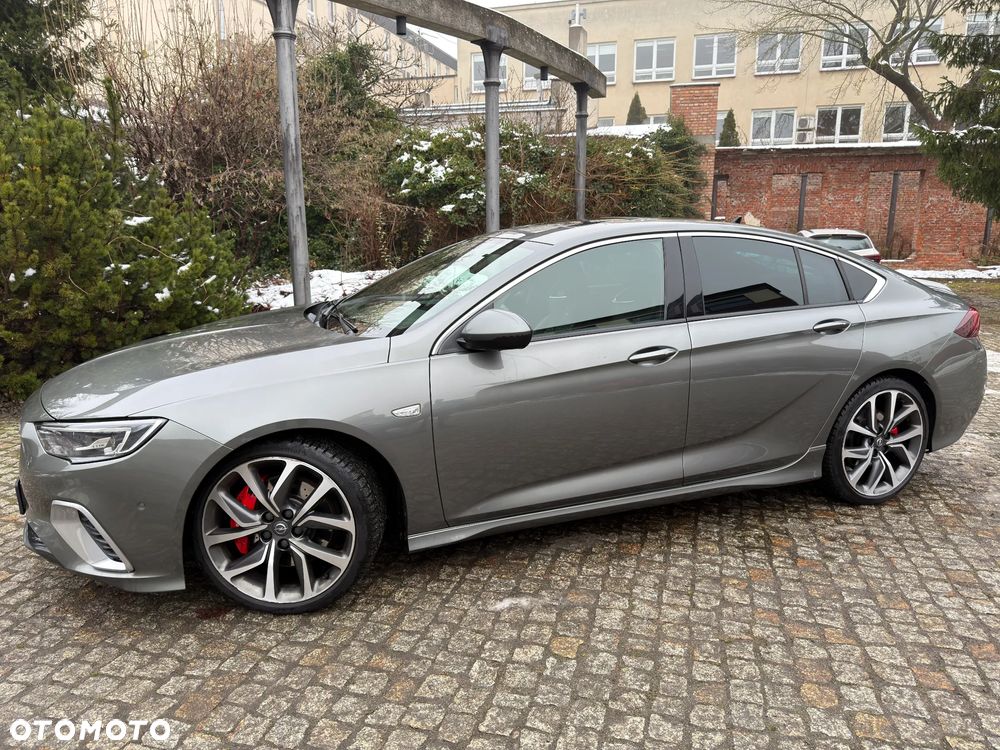 Opel Insignia 2.0 CDTI 4x4 GSi S&S - 3