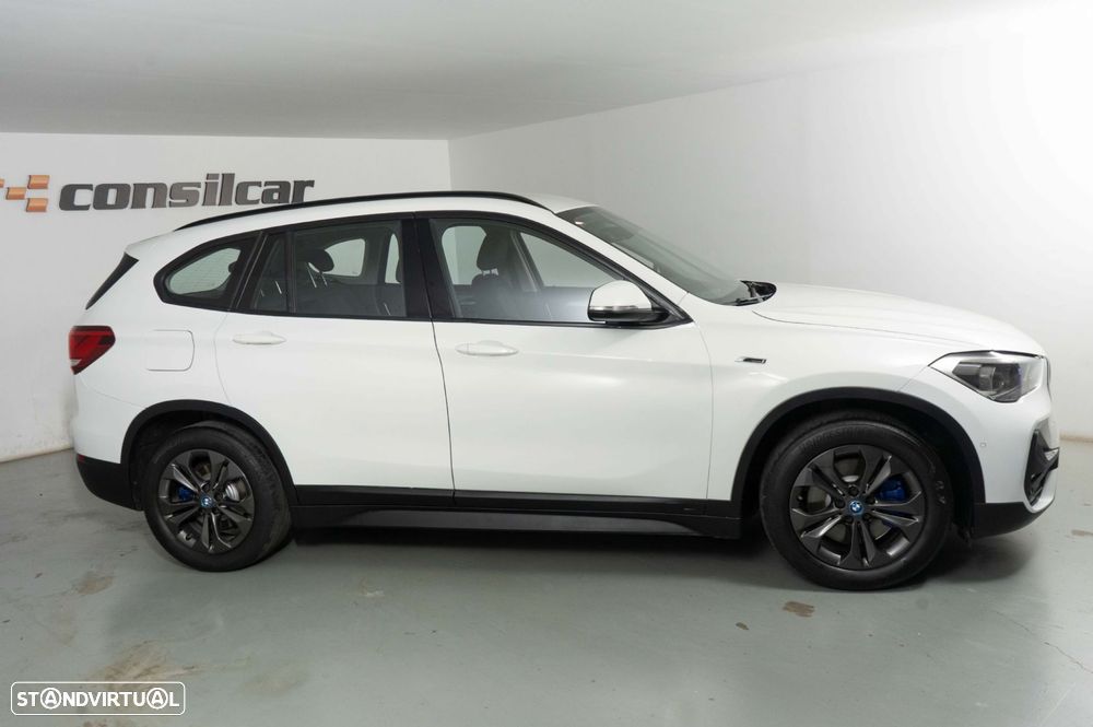 BMW X1 25 e xDrive Corporate Edition - 7