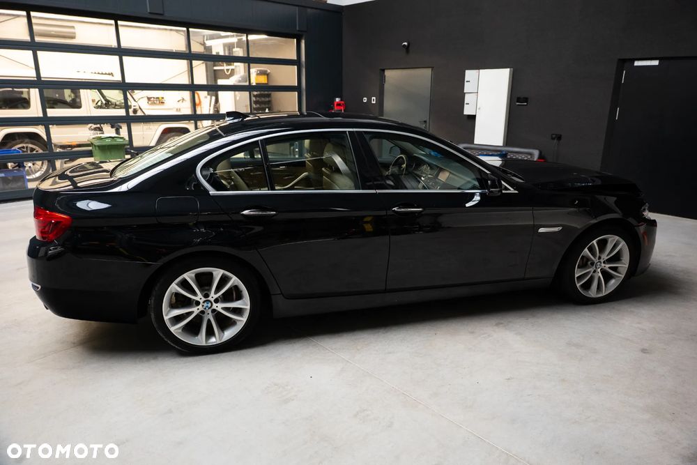 BMW Seria 5 535i xDrive - 33